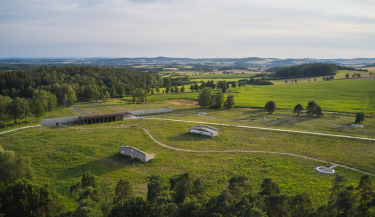 Z místa utrpení místo paměti. Lety připomínají romský příběh v českých dějinách