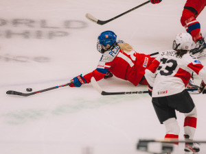 Hokejistky porazily na úvod mistrovství v Českých Budějovicích Švýcarsko 3:0