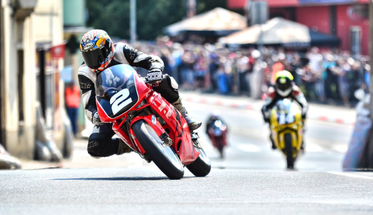 62. ročník 300 zatáček Gustava Havla: Hořice se opět promění v motocyklový ráj