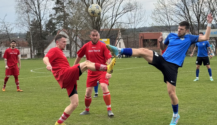 Utkání Úsilného s Dívčicemi.