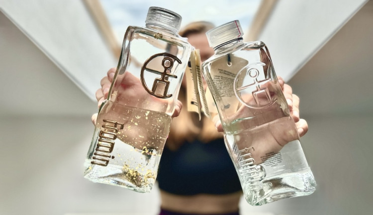 Nejčistší kojenecká voda z doby ledové pečuje o miminka i maminky