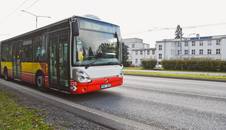 Další etapa rekonstrukce Mileta mění jízdní řád některých linek MHD