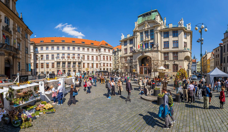 Do Prahy zamíří o Velikonocích podle odhadu až tři sta tisíc turistů