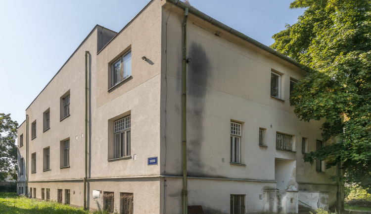 V Hrušovanech u Brna chtějí opravit zapomenutou vilu navrženou Adolfem Loosem