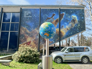 Příběh ukradené planety se uzavírá - na hvězdárně je nová Země