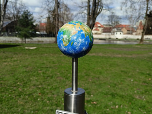 Příběh ukradené planety se uzavírá - na hvězdárně je nová Země