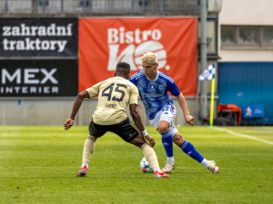 Fotbalisté Olomouce zdolali České Budějovice 3:0 a proklouzli do elitní šestky