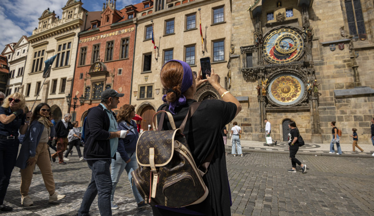 Dnes zastaví orloj, zápas Sparty začne pozdě. Akce upozorní na nehody způsobené rychlou jízdou