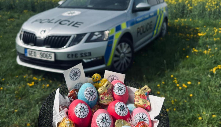 Neobvyklá krádež pomlázky v Kopidlně: Muž se pokusil „vypůjčit“ dekorativní sochu