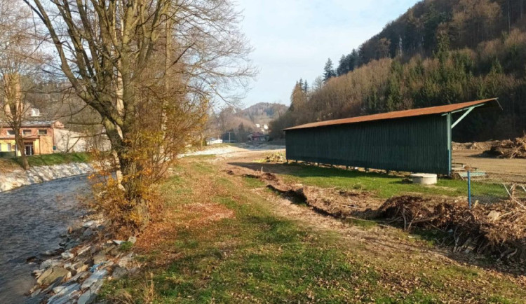 Na větší opravy koryt na Šumpersku dojde až za dva roky. Mimo obce se řeky nechají na pokoji