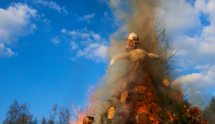 Pálení čarodějnic je dobré nahlásit přes internet. Pořadatelé hasičům ušetří práci