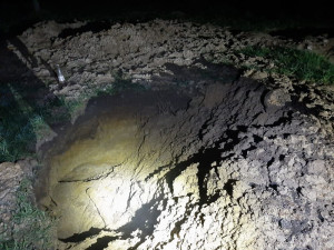 Policie dopadla čtyři kopáče vltavínů. Jeden se více než rok vyhýbal vězení