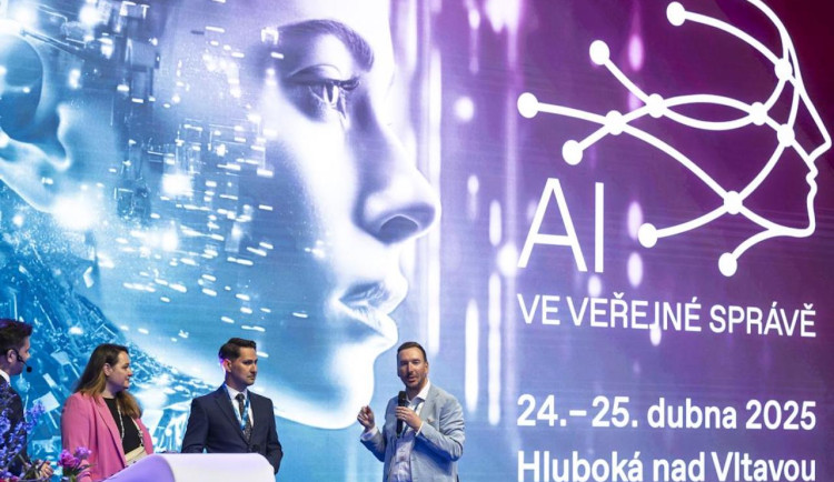 Chatbot Jihočeského kraje odbavil za půl roku 8500 dotazů od občanů