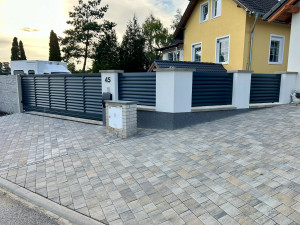 Když potřebujete bránu, která něco vydrží a ještě dobře vypadá