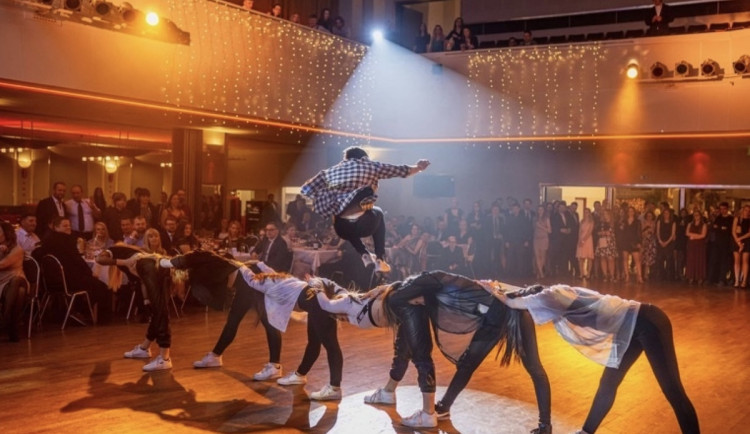 PRO MOVE 21: Zažijte jedinečný maturitní ples na míru od profíků s 20 lety zkušeností