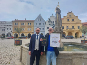 Projel republiku a navštívil 1569 kašen, netradiční koníček ho zapsal do knihy rekordů