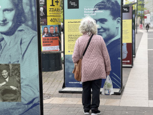 Venkovní výstava v Budějcích připomíná konec druhé světové války