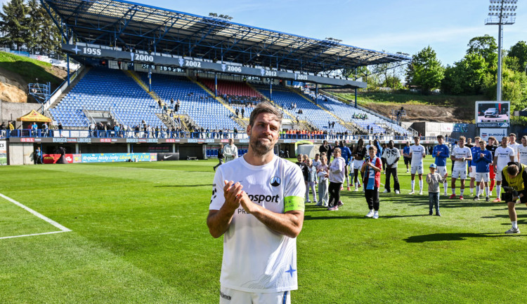 Rabušic se zařadil k legendám Slovanu a odehrál poslední zápas. Už to nešlo, řekl