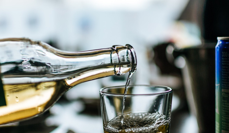 Dvacet kontrol, jedenáct pochybení. ČOI se zaměřila na provozovny během hokejového mistrovství