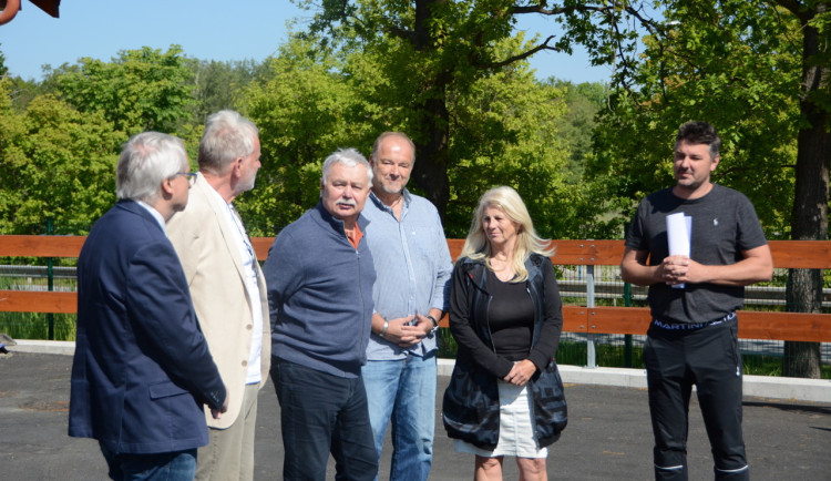 Čistější Hluboká. Město otevřelo novou moderní čistírnu odpadních vod