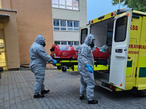 V táborské nemocnici přijali pacienta s vysoce nebezpečnou nákazou, zasahoval biohazard tým