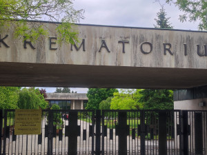 Pietního místo i architektonická památka, budějovické krematorium slouží už sto let