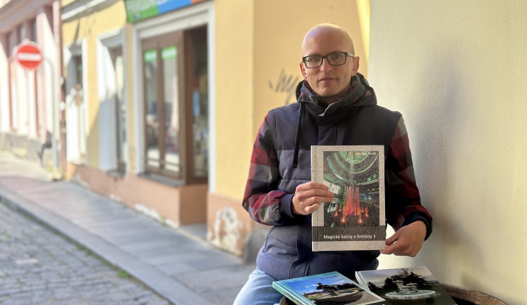 Kašny nejsou jen beton a voda, říká rekordman Jaroslav Pavlík. Dokumentuje jejich krásu i zánik