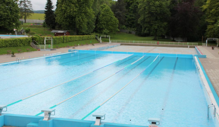 Tyršovo koupaliště ve Dvoře Králové zahájí sezonu 26. května. Bude v novém