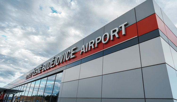 Třetí sezona právě startuje. Jihočeši opět letí z Budějc za sluncem