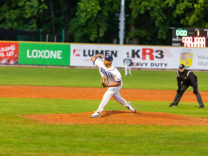 Hluboká válí– tři výhry, padesátý homerun Minaříka a ofenzivní koncert Wittehoa