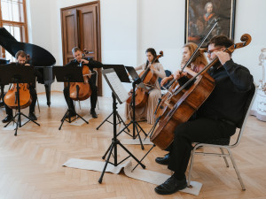 Divadelní Green spojí golfový turnaj a kulturní zážitky na Hluboké  Perex: