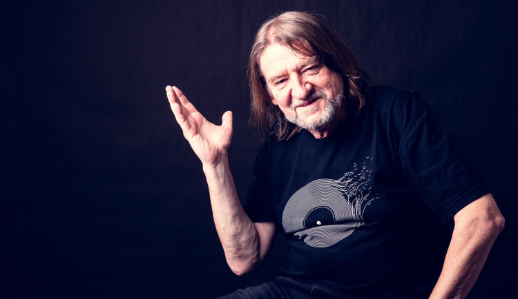 Stál za přestavbou Clarionu nebo soběslavské knihovny. Ve věku 67 let zemřel architekt Kročák