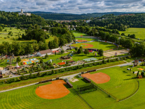 SuperCup 2025: Hvězdy Evropy míří na Hlubokou. Přijede celebrita?
