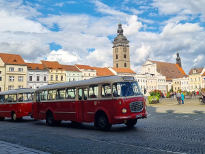 Budějčáci se projedou retro vozy. Dopravní podnik chystá historické jízdy