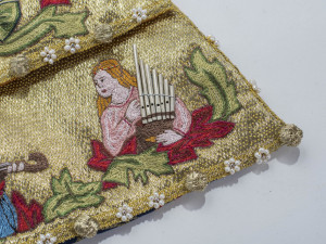 Výstava Prachatického muzea představí středověkou i renesanční módu