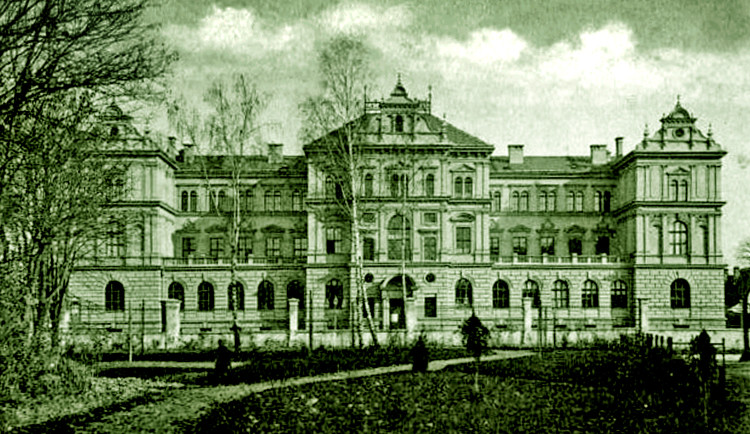 DRBNA HISTORIČKA: Muzeum stálo původně v sevření kasáren, zepředu ho nešlo ani vyfotit