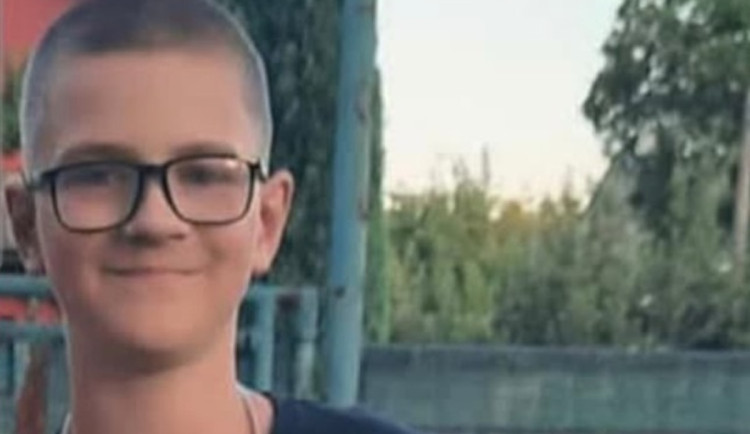 Policie pátrá po 13letém Maxovi Mlýnkovi z Ostravy, zmizel cestou ze školy