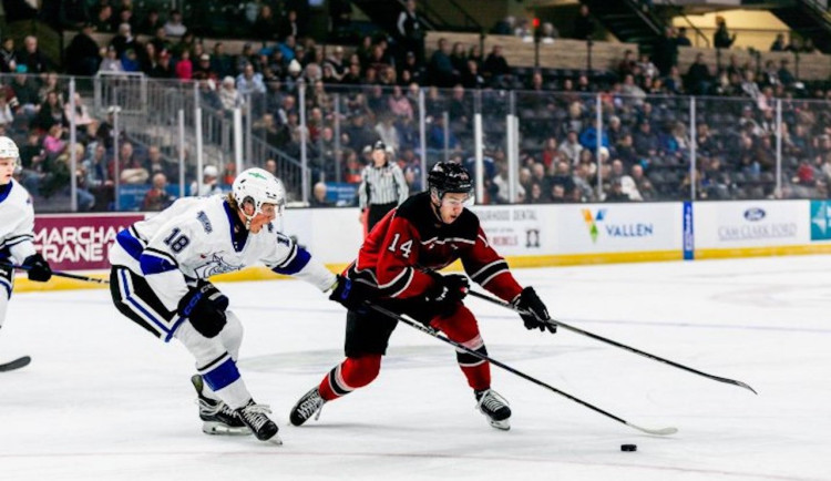 Stále věřím, že to v sobě mám, říká po druhé sezoně v zámoří Samuel Drančák