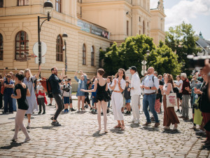Budějovické náměstí se promění v obří obraz. Slavnost SOUTOK startuje už tento týden