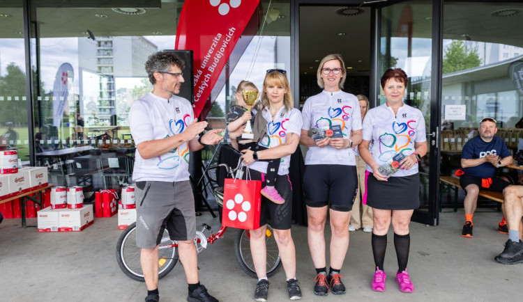 Jihočeská univerzita spojila síly v cyklistické výzvě a slaví rekord