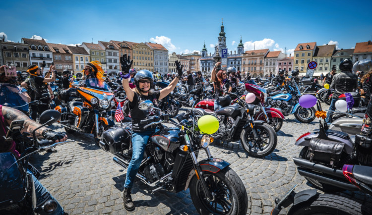 Na motorce v jižních Čechách: Zažijte volnost silnic, krásu krajiny a setkání