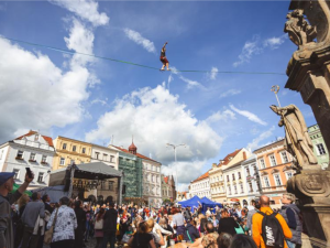 Kulturní tipy: Užijte si slavnosti Jindřichova Hradce, noční hvězdárnu i letnice