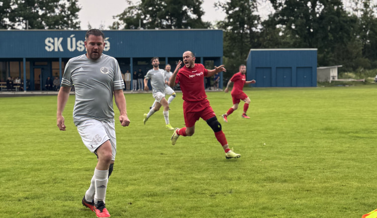 Zápas Úsilného s rezervou Lokomotivy České Budějovice.