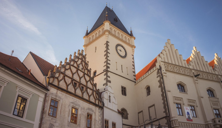 Tábor chce využít zahradu divadla Oskara Nedbala pro vybudování parkovacích míst