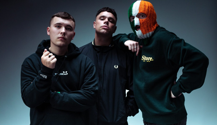 Hradeckému zastupiteli vadilo vystoupení propalestinských raperů. Vedení města to odmítlo řešit