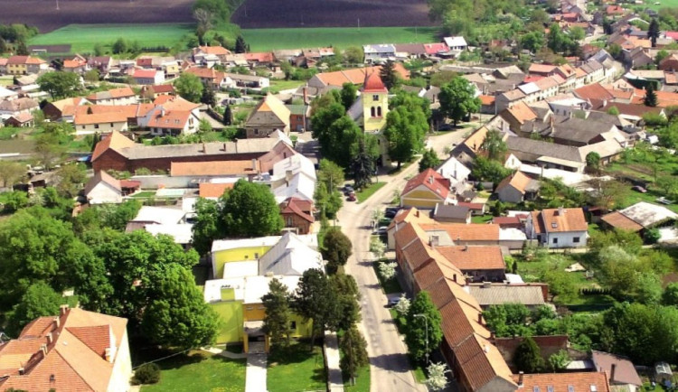 Vesnicí roku jsou Vrbátky, dostanou odměnu ve výši 450 tisíc korun. Porazily devět obcí