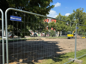 Na Palačáku roste nové dětské a workoutové hřiště. Hotové bude v létě