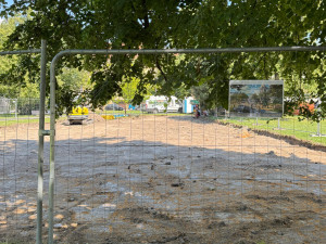 Na Palačáku roste nové dětské a workoutové hřiště. Hotové bude v létě
