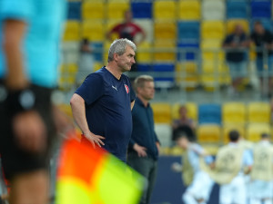 KOMENTÁŘ: Proč reprezentace v konfrontaci vyhořely? Na vině je zpátečnické myšlení