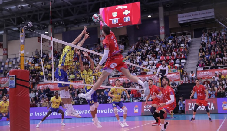 Poslední posila. Do Jihostroje přichází všestranný smečař Calvo